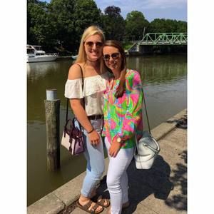 Meet your Posher, Kayla